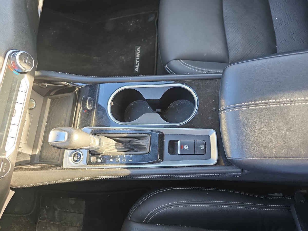 2023 Nissan Altima 4p Exclusive L4/2.0/T Aut