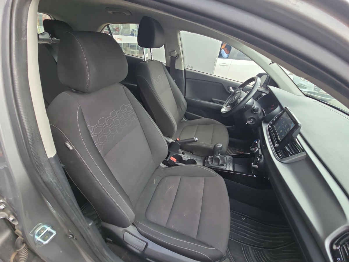 2021 Kia KIA RIO HB 5p LX L4/1.6 Man