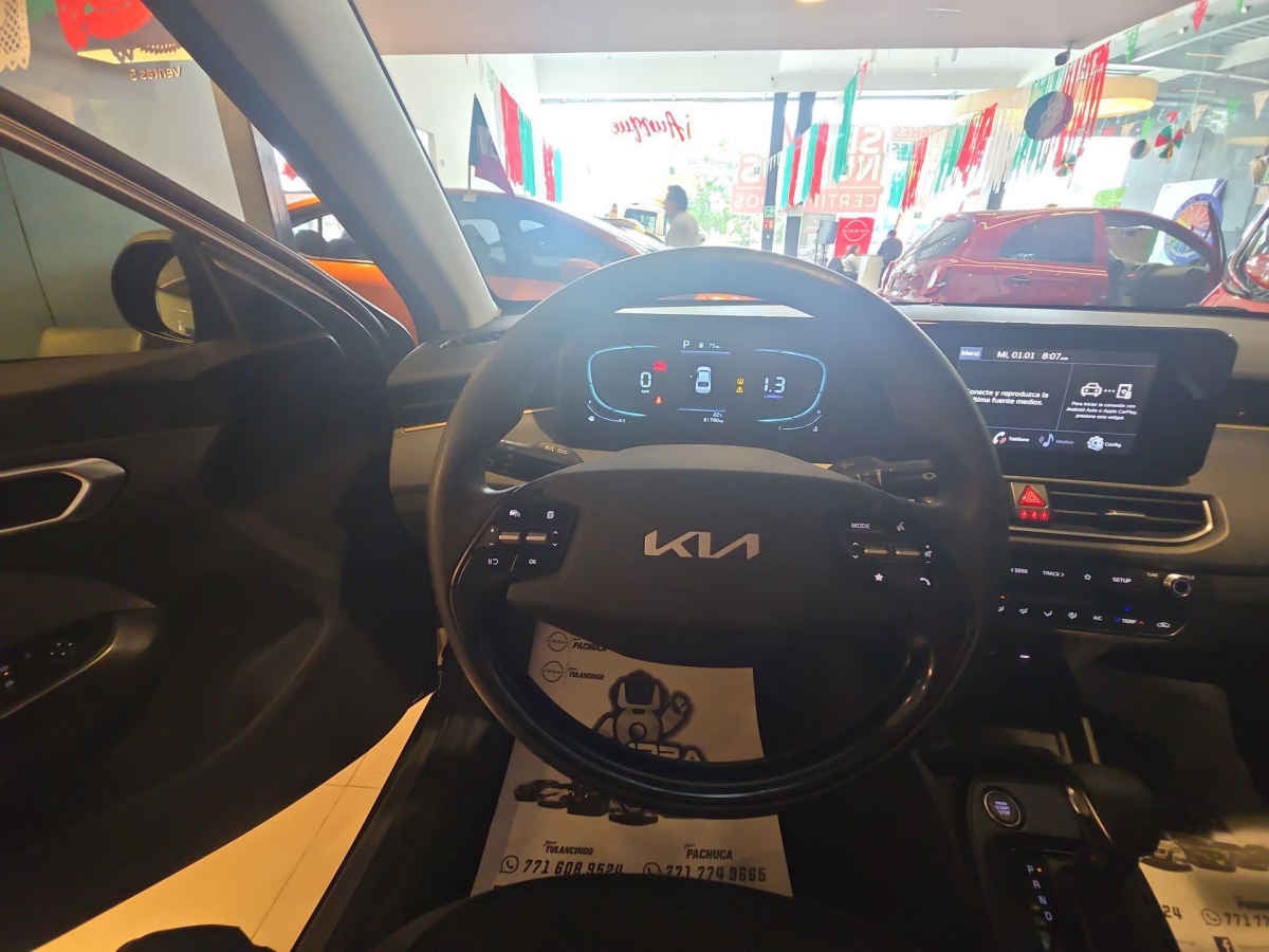2024 Kia K3 5p EX L4/1.6 Aut