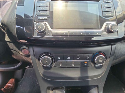 2017 Nissan Sentra 4p Advance L4/1.8 Man