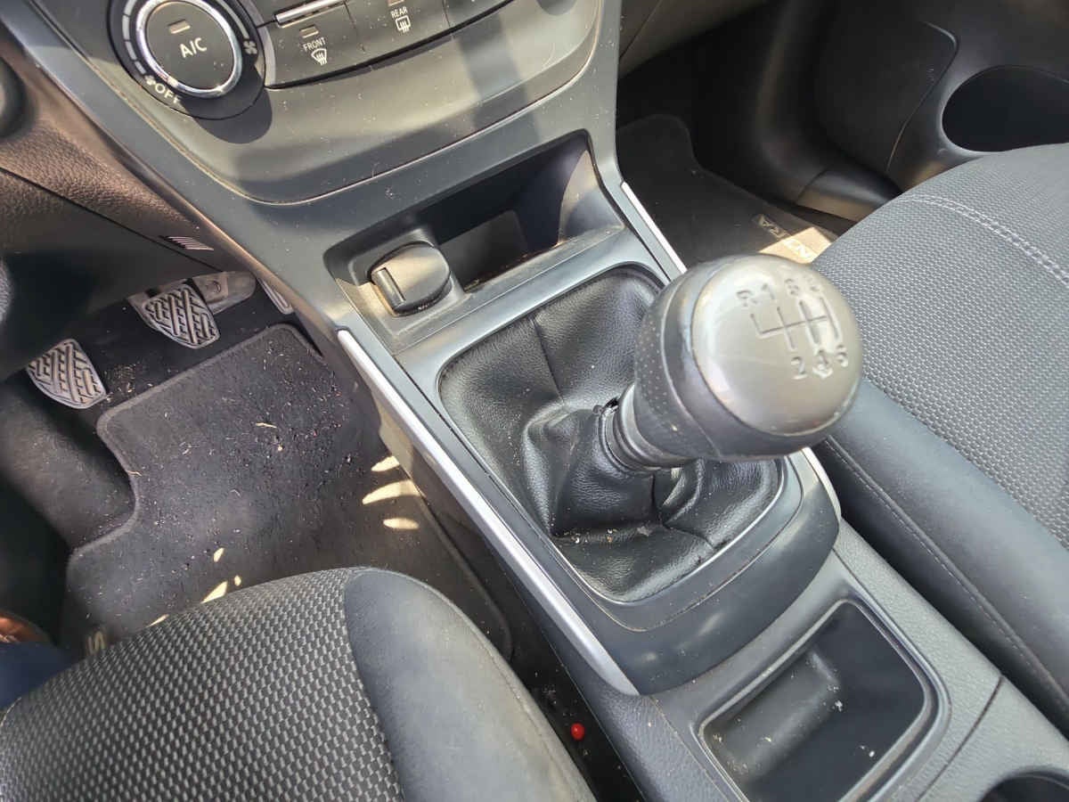 2017 Nissan Sentra 4p Advance L4/1.8 Man