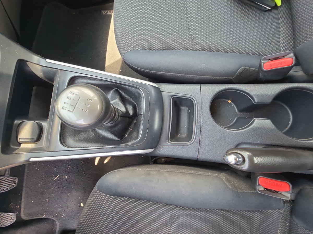 2017 Nissan Sentra 4p Advance L4/1.8 Man