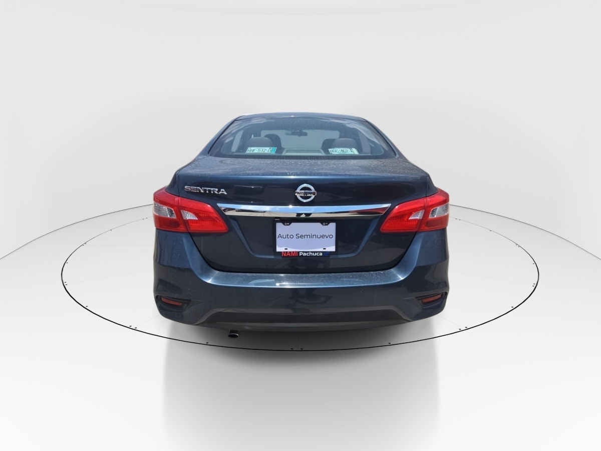 2017 Nissan Sentra 4p Advance L4/1.8 Man