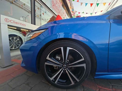 2023 Nissan Sentra 4p SR Platinum Bi-tono L4/2.0 Aut