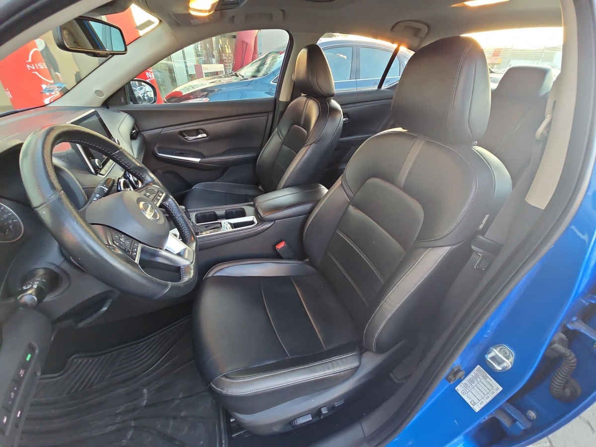 2023 Nissan Sentra 4p SR Platinum Bi-tono L4/2.0 Aut