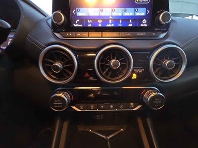 2023 Nissan Sentra 4p SR Platinum Bi-tono L4/2.0 Aut