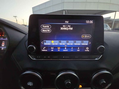 2023 Nissan Sentra 4p SR Platinum Bi-tono L4/2.0 Aut