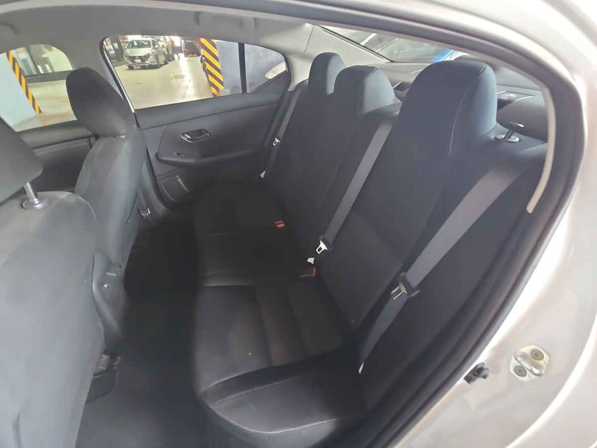 2024 Nissan Sentra 4p Advance L4/2.0 Man
