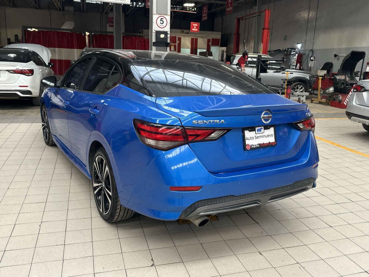 2023 Nissan Sentra 4p SR L4/2.0 Aut