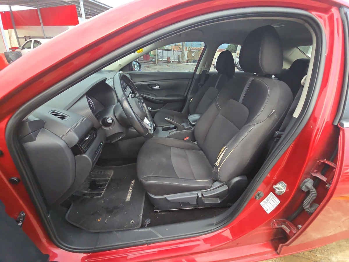 2023 Nissan Sentra 4p Advance L4/2.0 Man