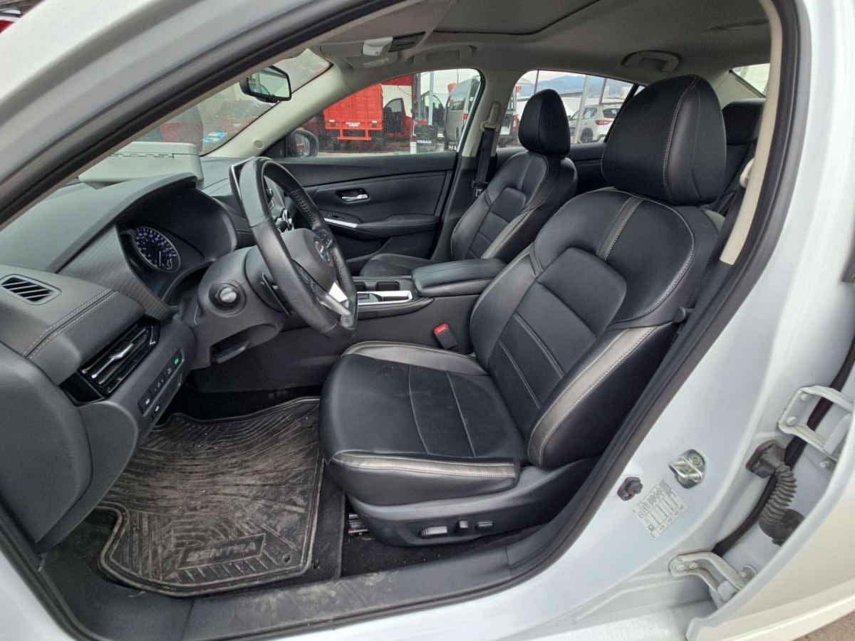 2023 Nissan Sentra 4p SR Platinum L4/2.0 Aut