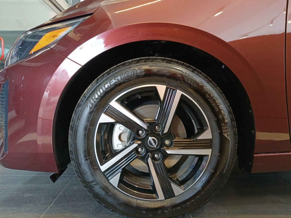 2025 Nissan Sentra 4p Sense L4/2.0 Man