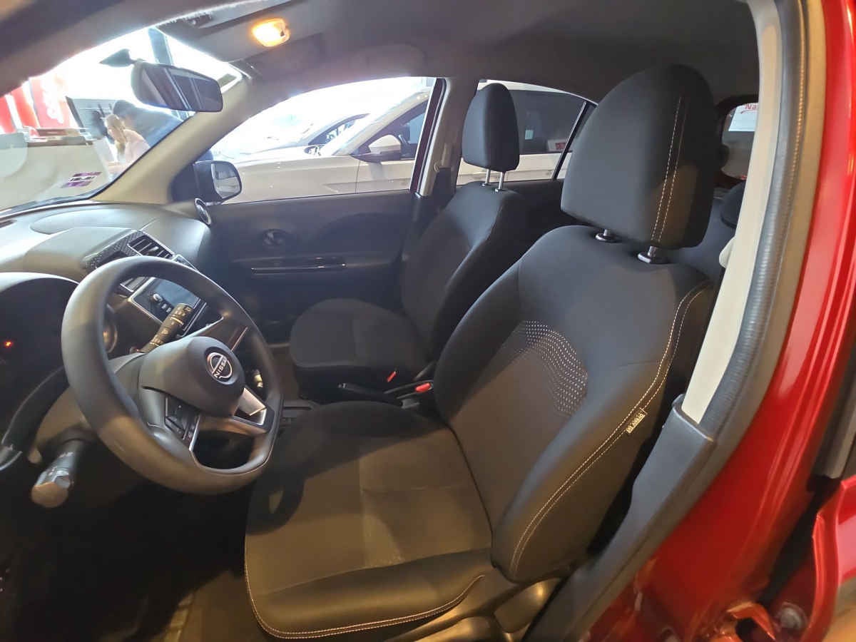 2025 Nissan March 5p Advance L4/1.6 Aut