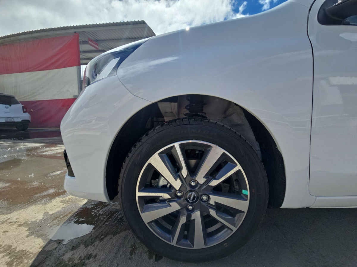 2024 Nissan March 5p Exclusive L4/1.6 Man