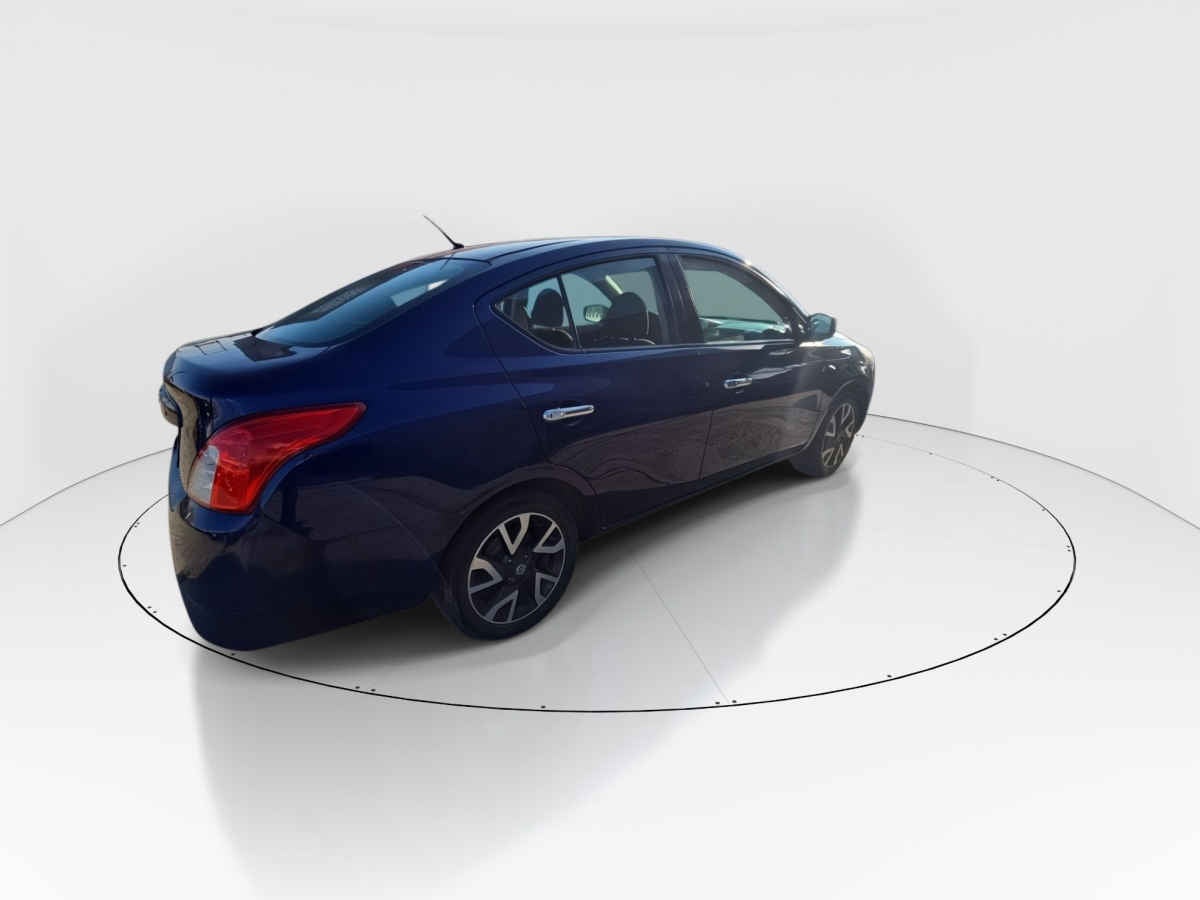 2019 Nissan Versa 4p Advance L4/1.6 Man