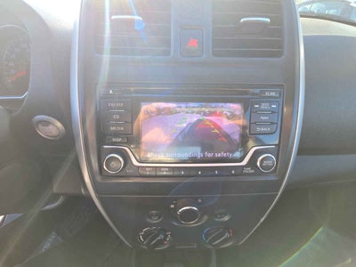 2019 Nissan Versa 4p Advance L4/1.6 Man