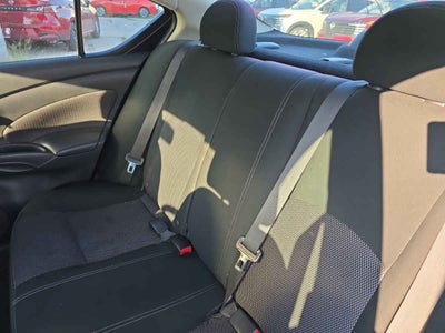 2019 Nissan Versa 4p Advance L4/1.6 Man