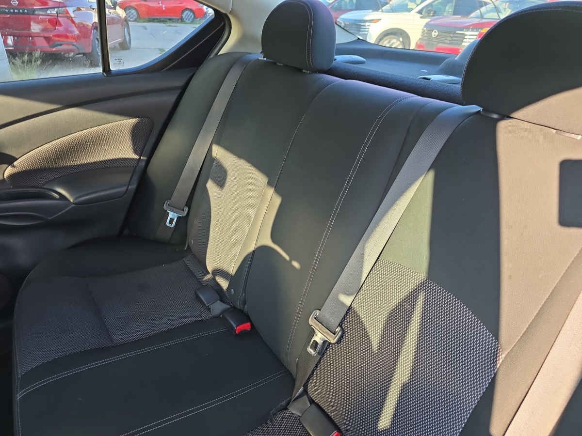 2019 Nissan Versa 4p Advance L4/1.6 Man