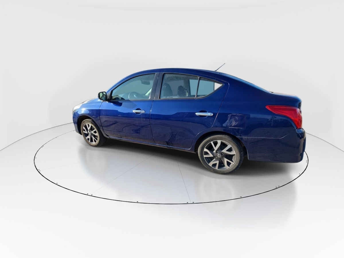 2019 Nissan Versa 4p Advance L4/1.6 Man
