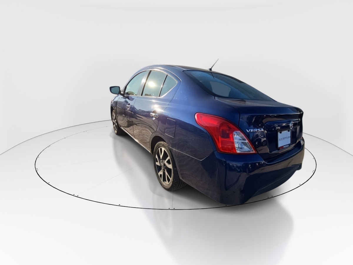 2019 Nissan Versa 4p Advance L4/1.6 Man