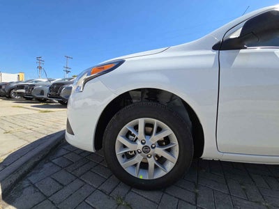 2025 Nissan Versa V-DRIVE 4 PUERTAS T/M A/C AUDIO 1.6 LTS