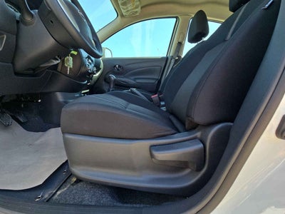 2025 Nissan Versa V-DRIVE 4 PUERTAS T/M A/C AUDIO 1.6 LTS