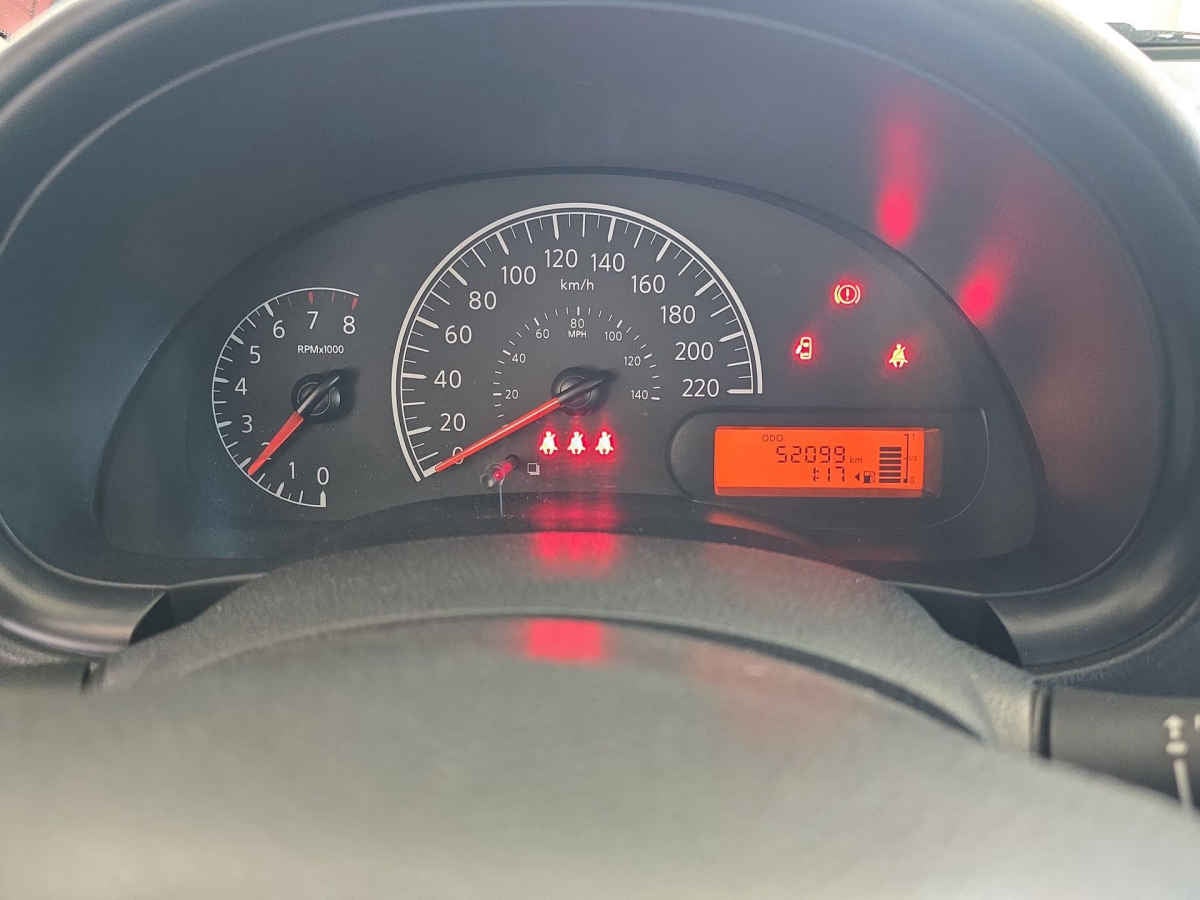 2024 Nissan V-Drive 4p L4/1.6 Man Audio