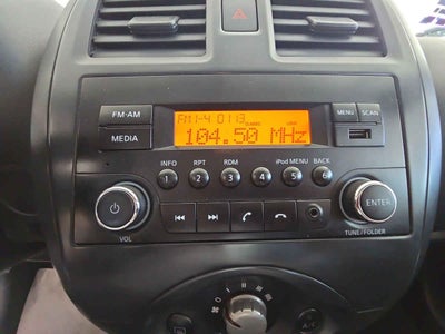 2024 Nissan V-Drive 4p L4/1.6 Man Audio