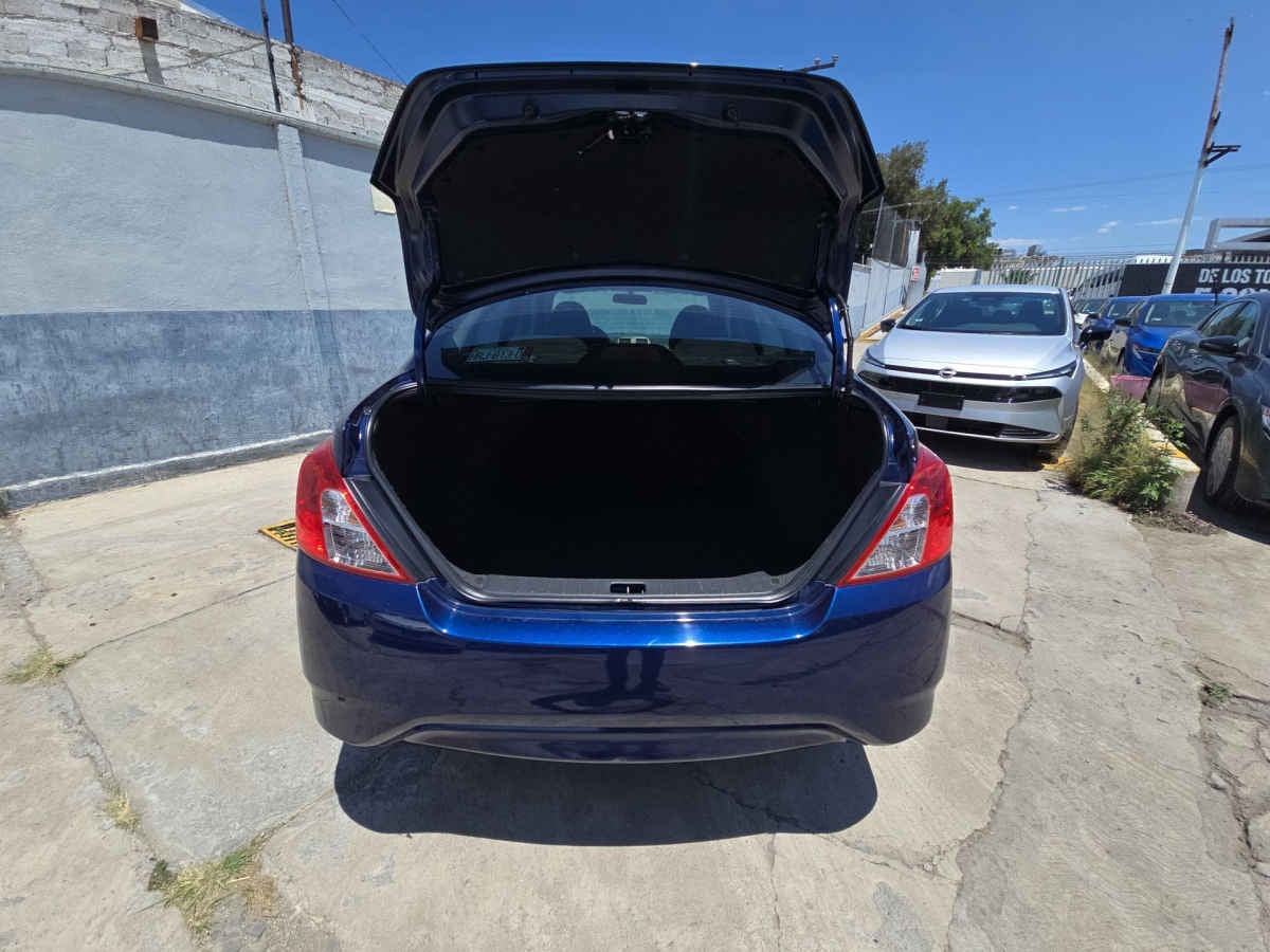 2024 Nissan V-Drive 4p L4/1.6 Man Audio