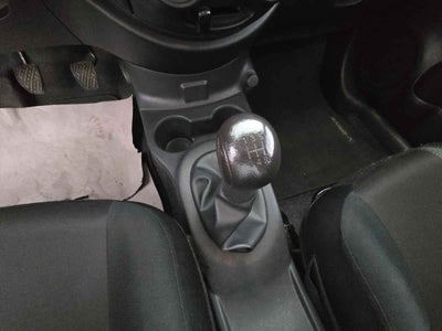 2024 Nissan V-Drive 4p L4/1.6 Man Audio