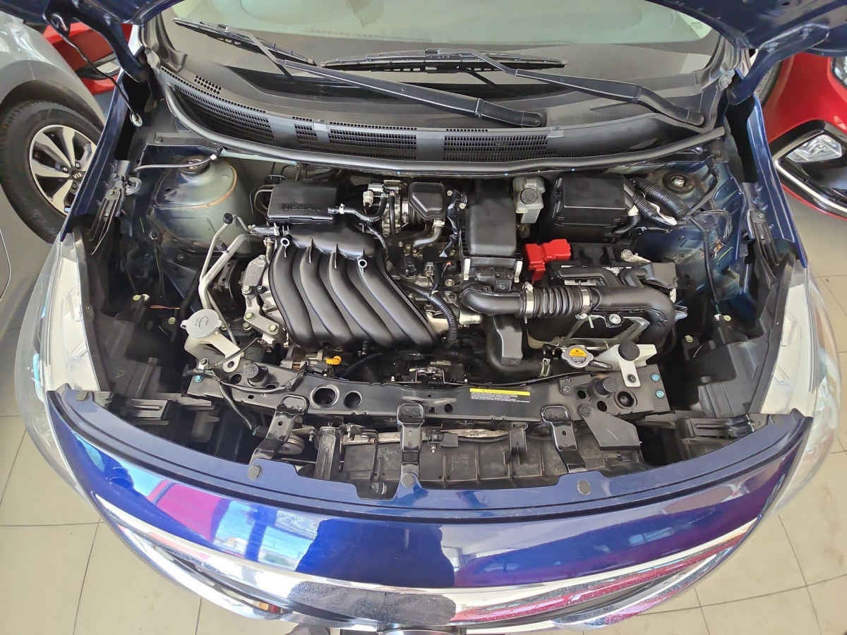 2024 Nissan V-Drive 4p L4/1.6 Man Audio