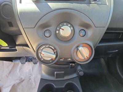 2025 Nissan Versa V-DRIVE 4 PUERTAS T/M A/C AUDIO 1.6 LTS