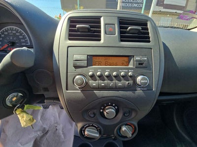 2025 Nissan Versa V-DRIVE 4 PUERTAS T/M A/C AUDIO 1.6 LTS