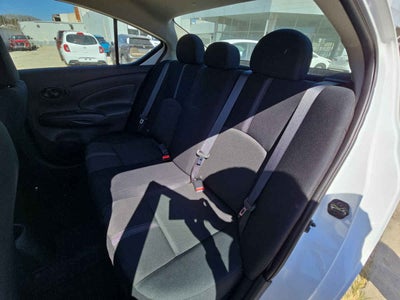 2025 Nissan Versa V-DRIVE 4 PUERTAS T/M A/C AUDIO 1.6 LTS