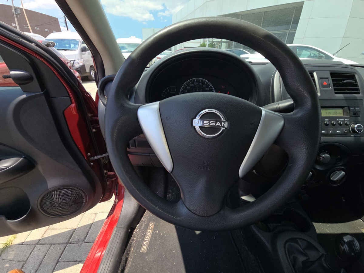 2023 Nissan V-Drive 4p L4/1.6 Man Audio