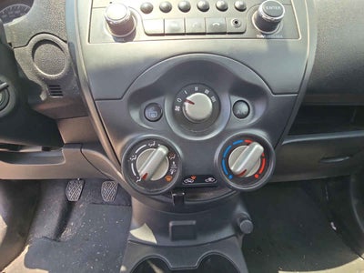 2023 Nissan V-Drive 4p L4/1.6 Man Audio