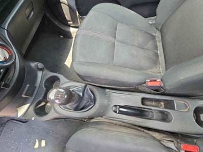 2023 Nissan V-Drive 4p L4/1.6 Man Audio