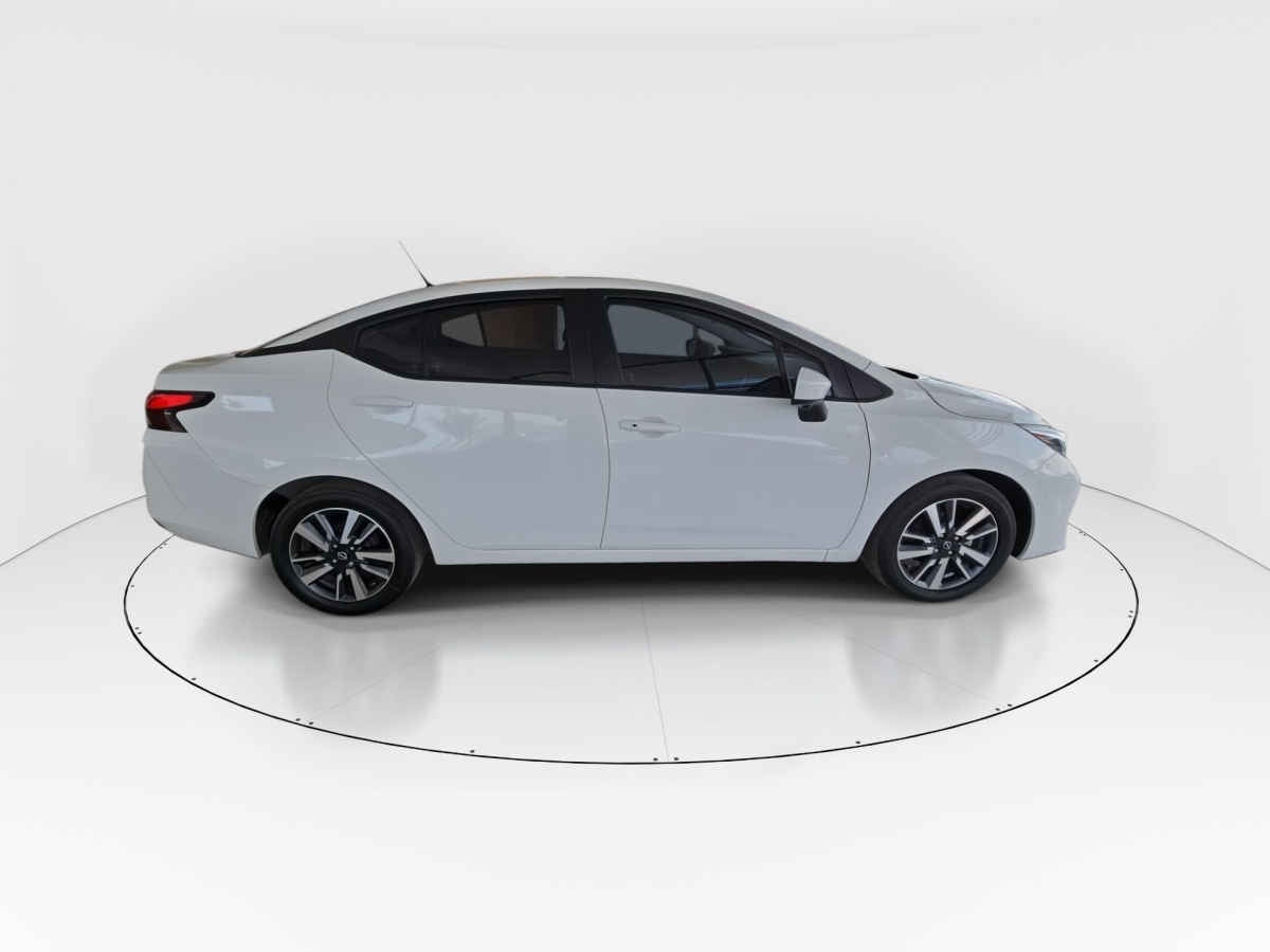 2024 Nissan Versa 4p Advance L4/1.6 Aut