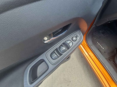 2024 Nissan Versa 4p Advance L4/1.6 Man