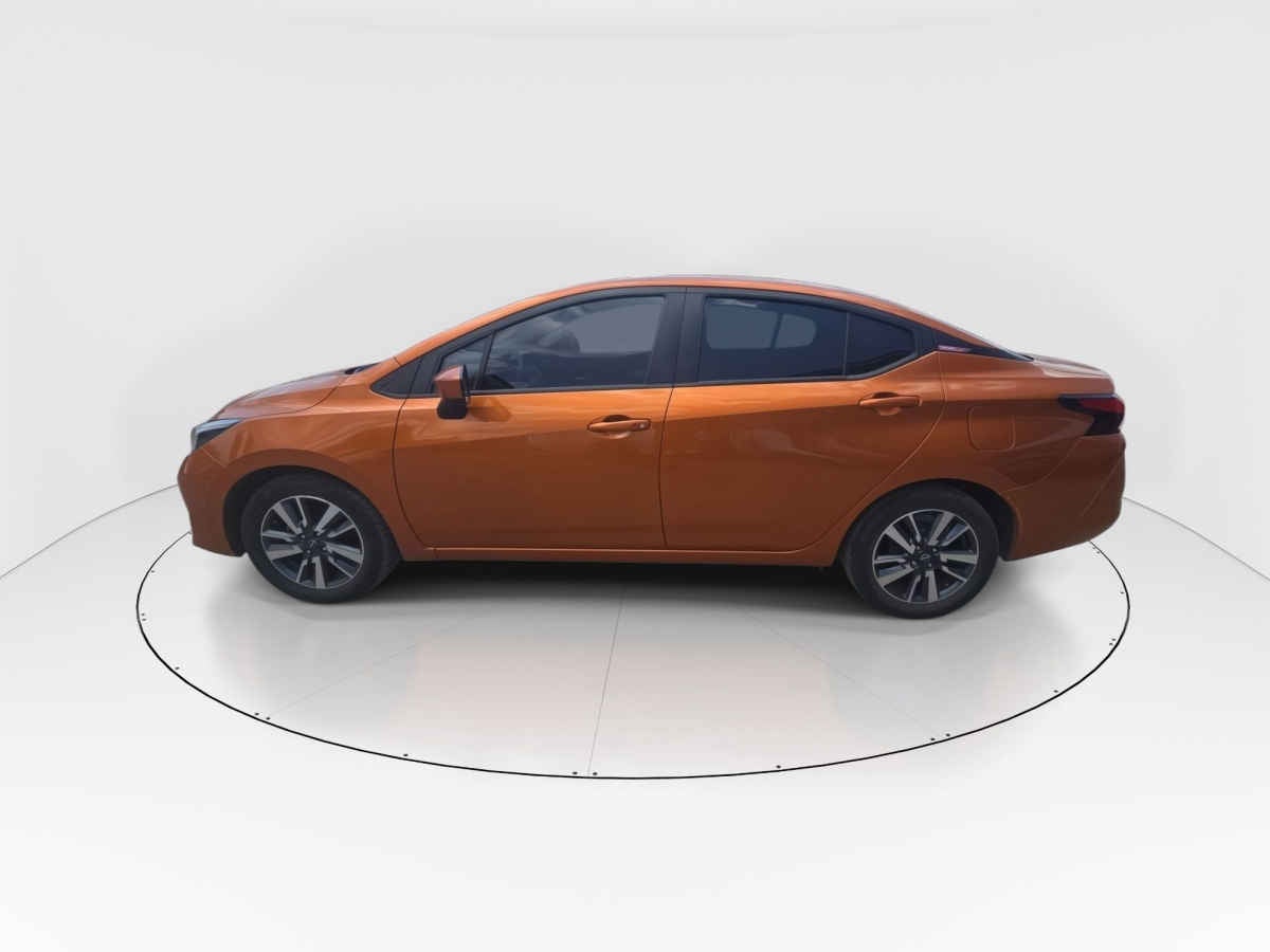 2024 Nissan Versa 4p Advance L4/1.6 Man