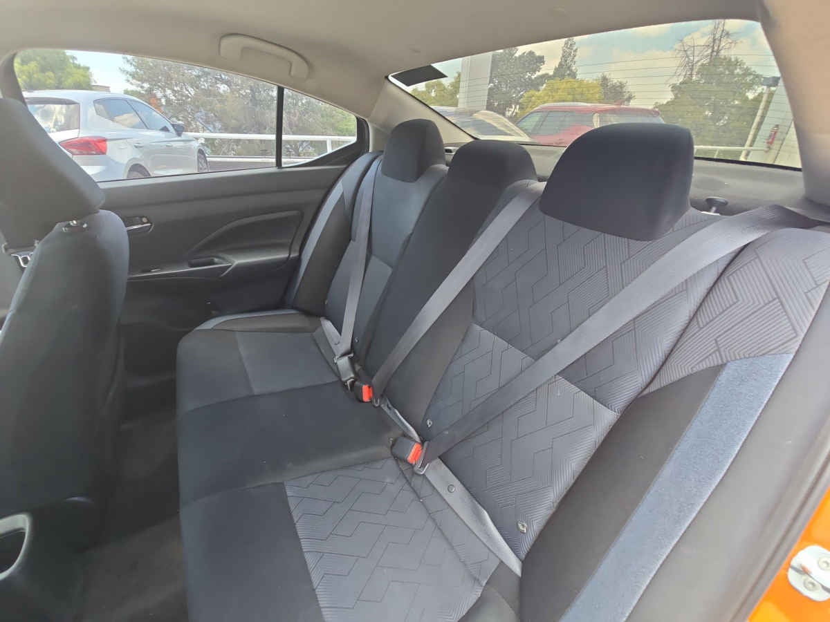 2024 Nissan Versa 4p Advance L4/1.6 Man