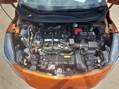 2024 Nissan Versa 4p Advance L4/1.6 Man