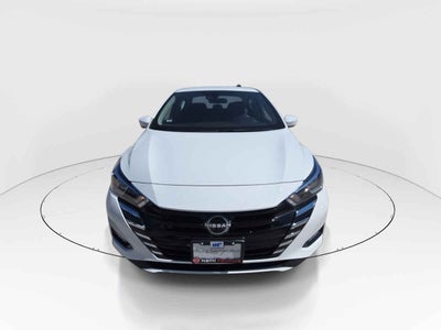 2025 Nissan Versa 4p Advance L4/1.6 Man