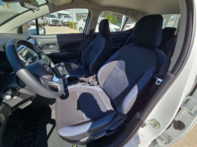 2025 Nissan Versa 4p Advance L4/1.6 Man