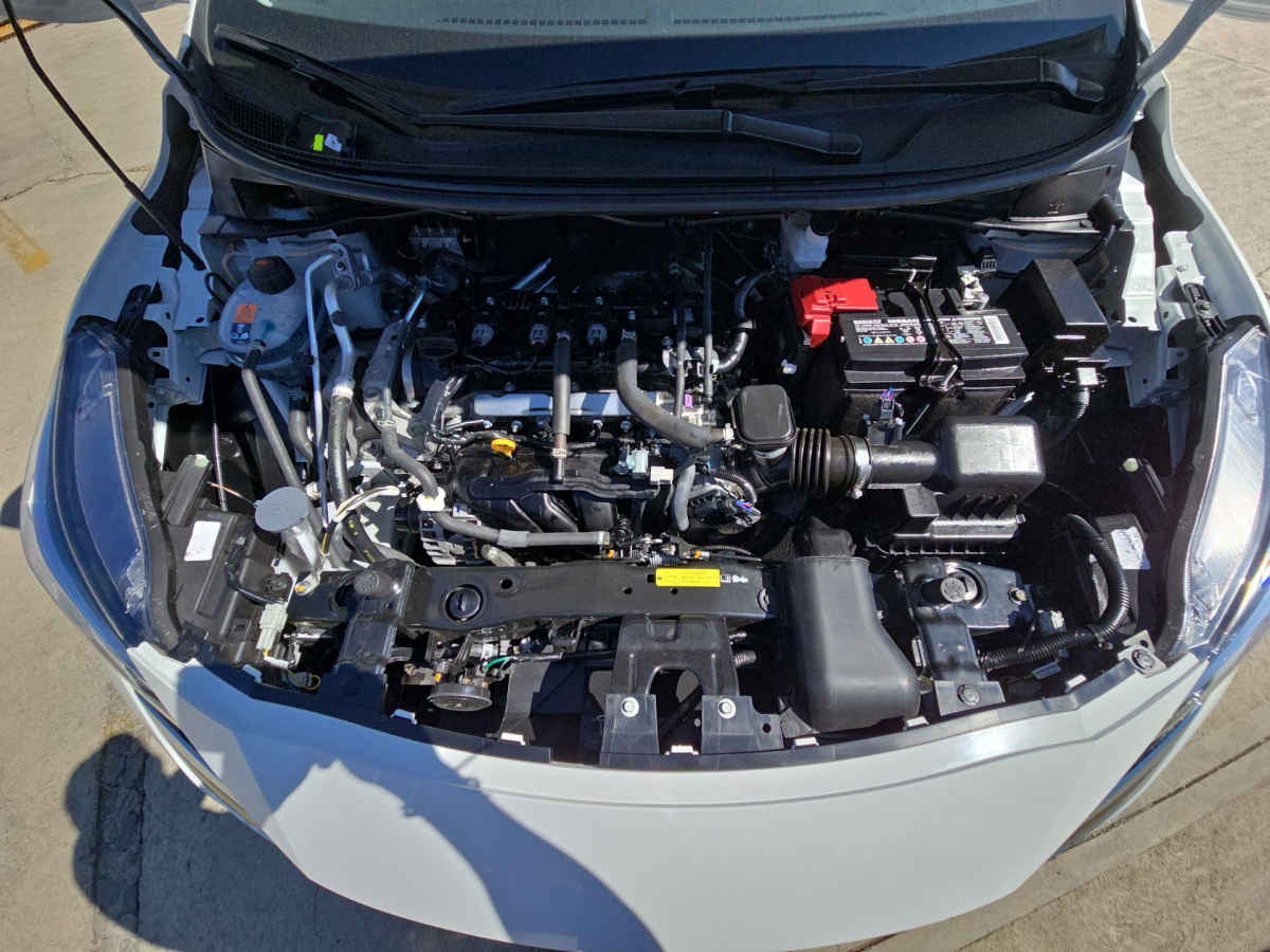 2025 Nissan Versa 4p Advance L4/1.6 Man