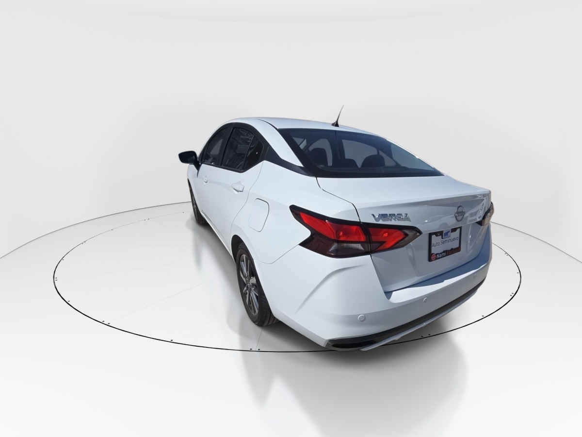 2025 Nissan Versa 4p Advance L4/1.6 Man