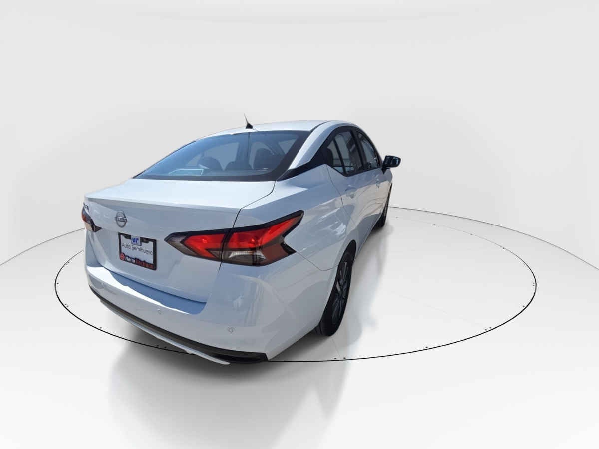 2025 Nissan Versa 4p Advance L4/1.6 Man