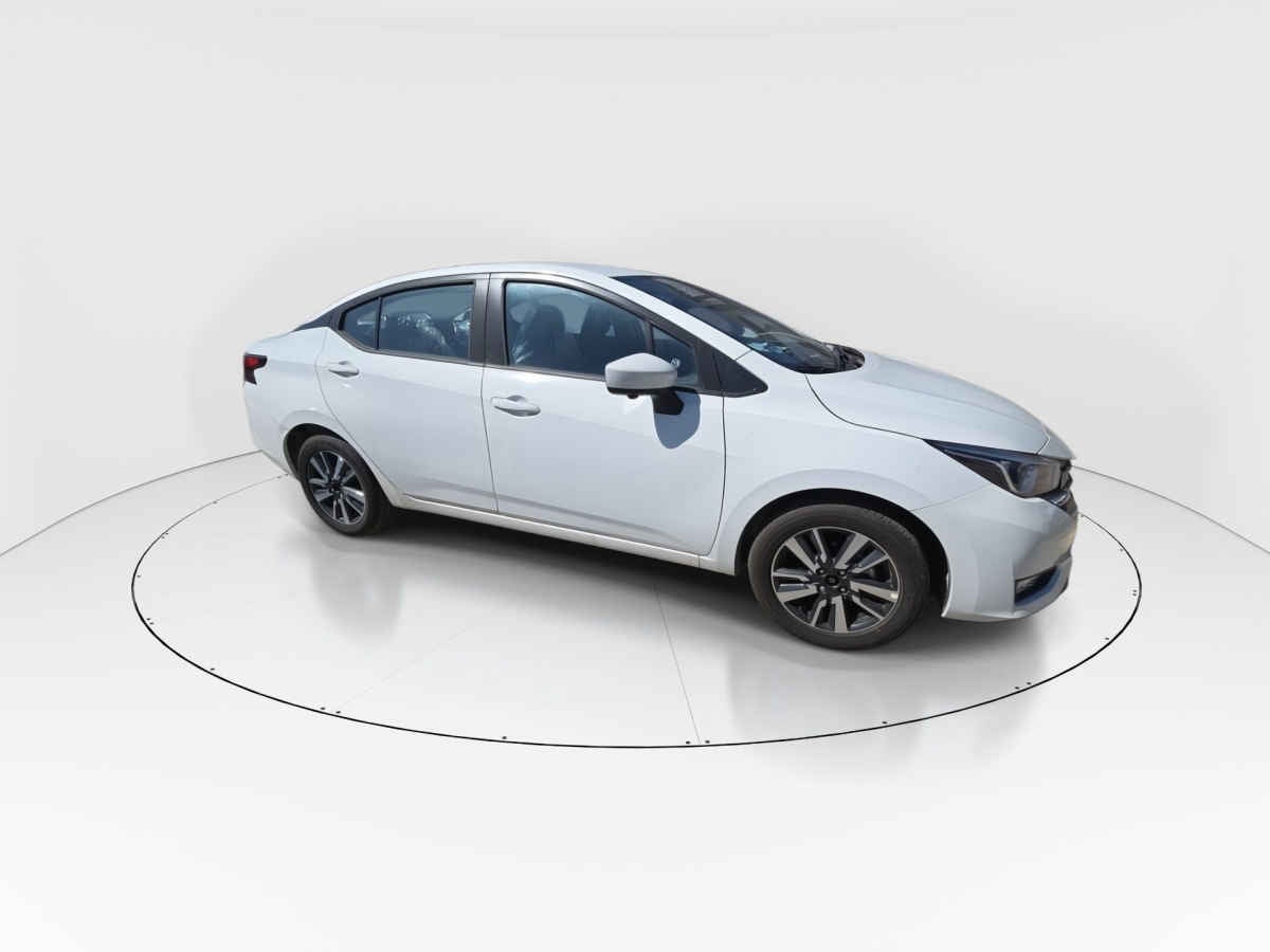 2025 Nissan Versa 4p Advance L4/1.6 Aut