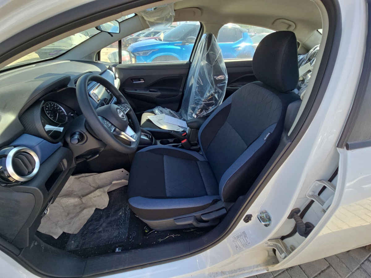 2025 Nissan Versa 4p Advance L4/1.6 Aut