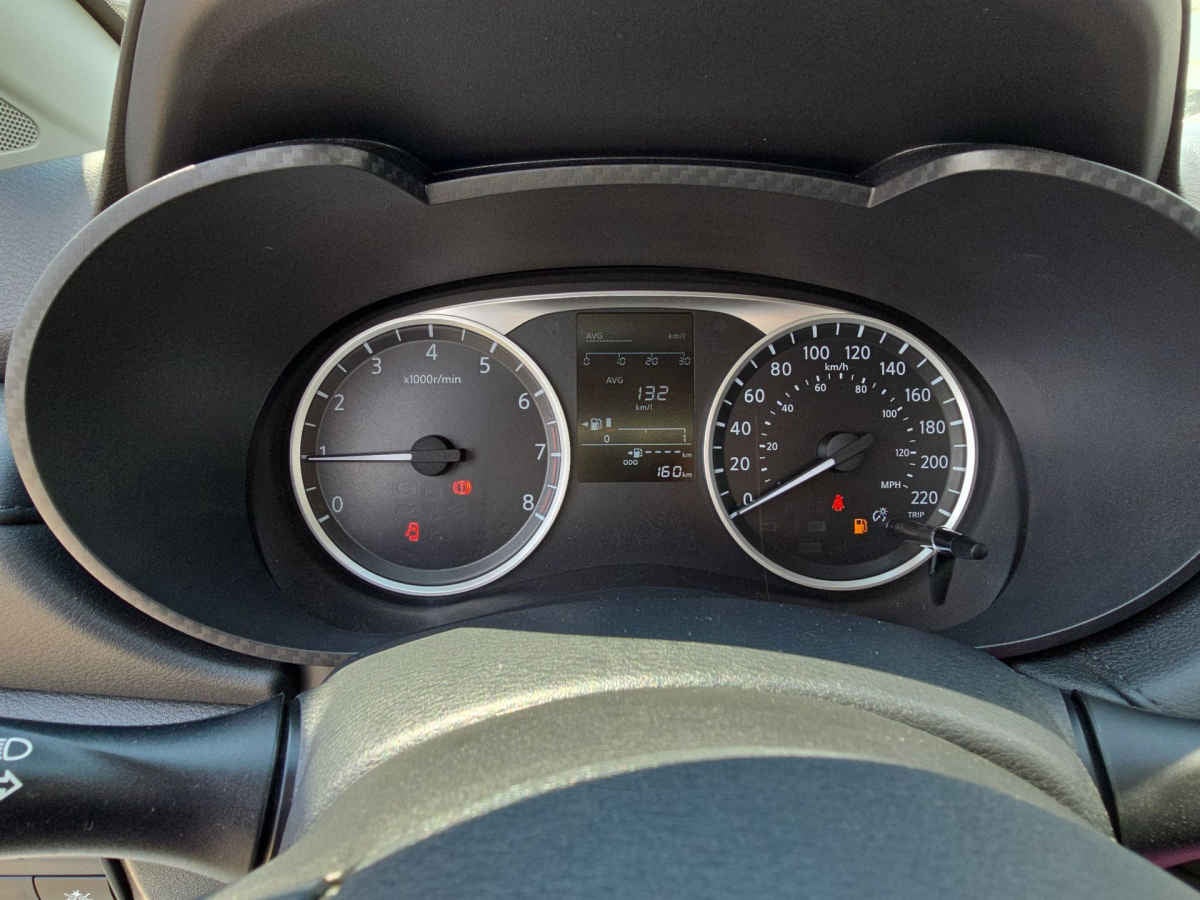 2025 Nissan Versa 4p Sense L4/1.6 Man